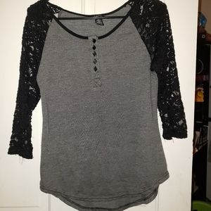 Rue 21 supper cute 3/4 sleeve shirt